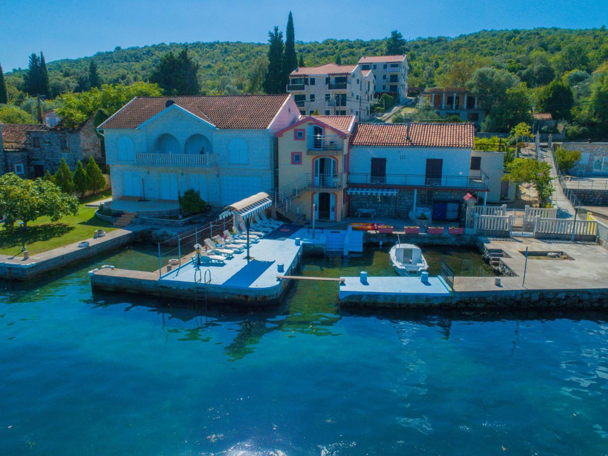 Porto Del Sole Apartments Tivat Exterior foto