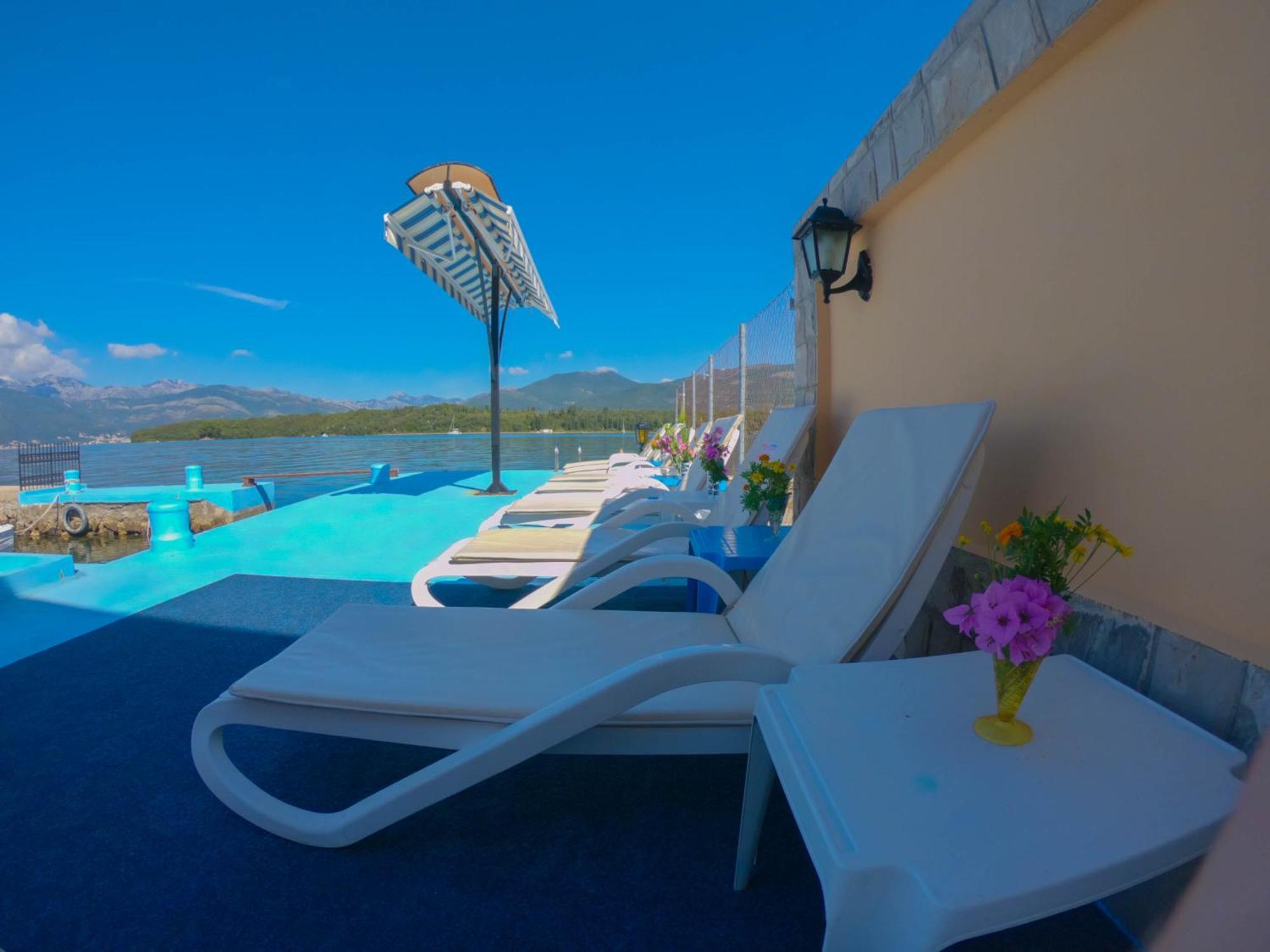 Porto Del Sole Apartments Tivat Exterior foto