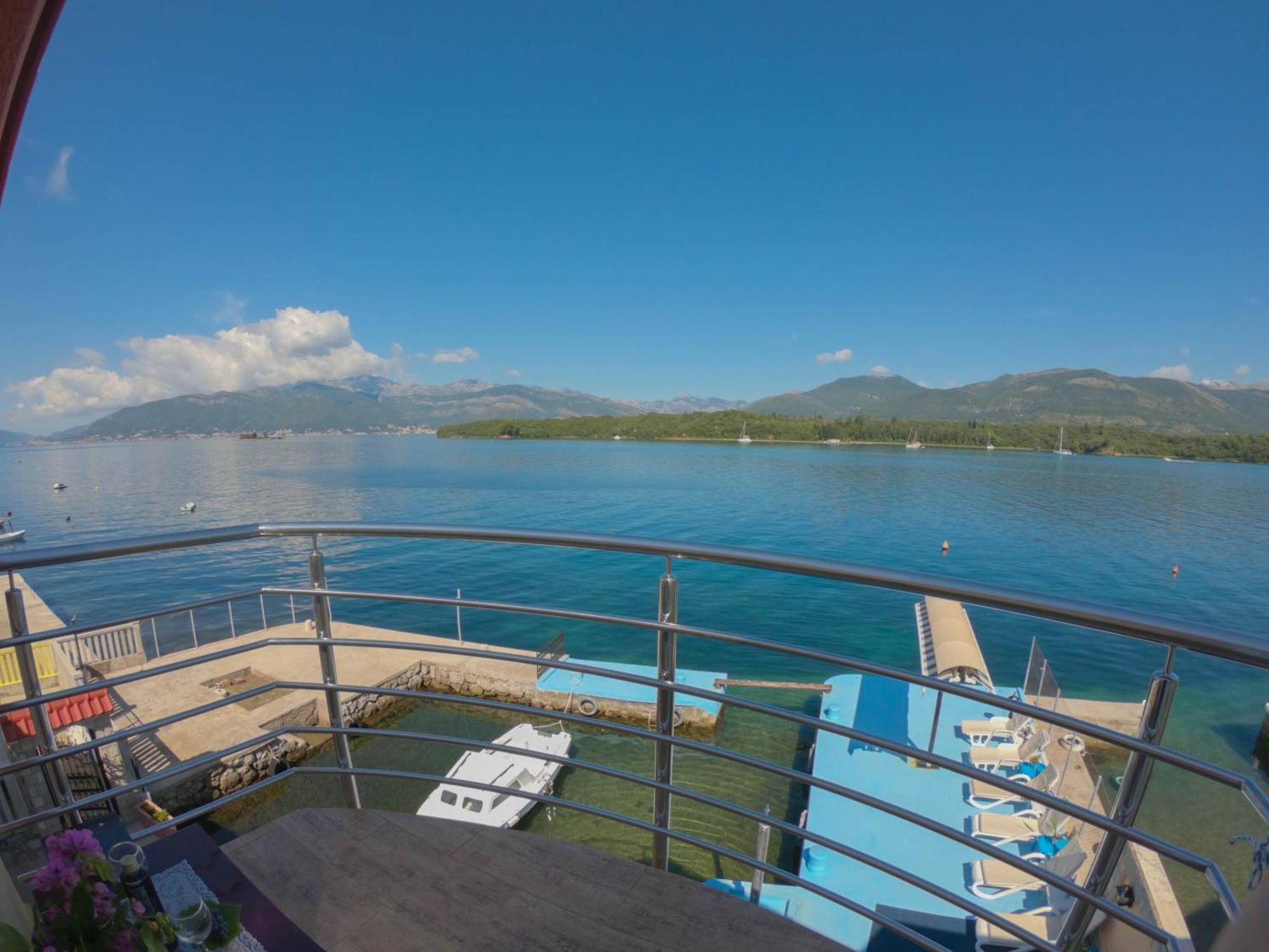 Porto Del Sole Apartments Tivat Exterior foto