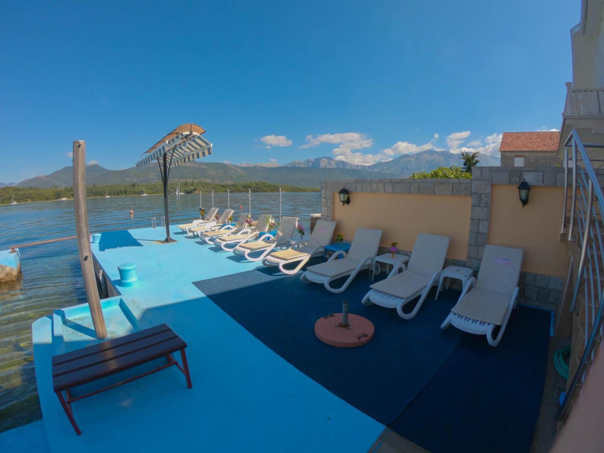 Porto Del Sole Apartments Tivat Exterior foto