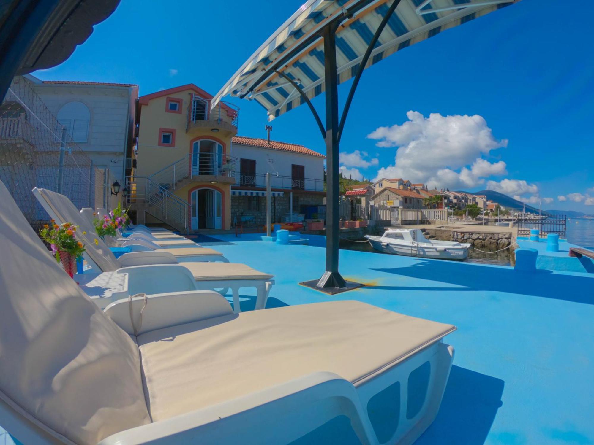 Porto Del Sole Apartments Tivat Exterior foto