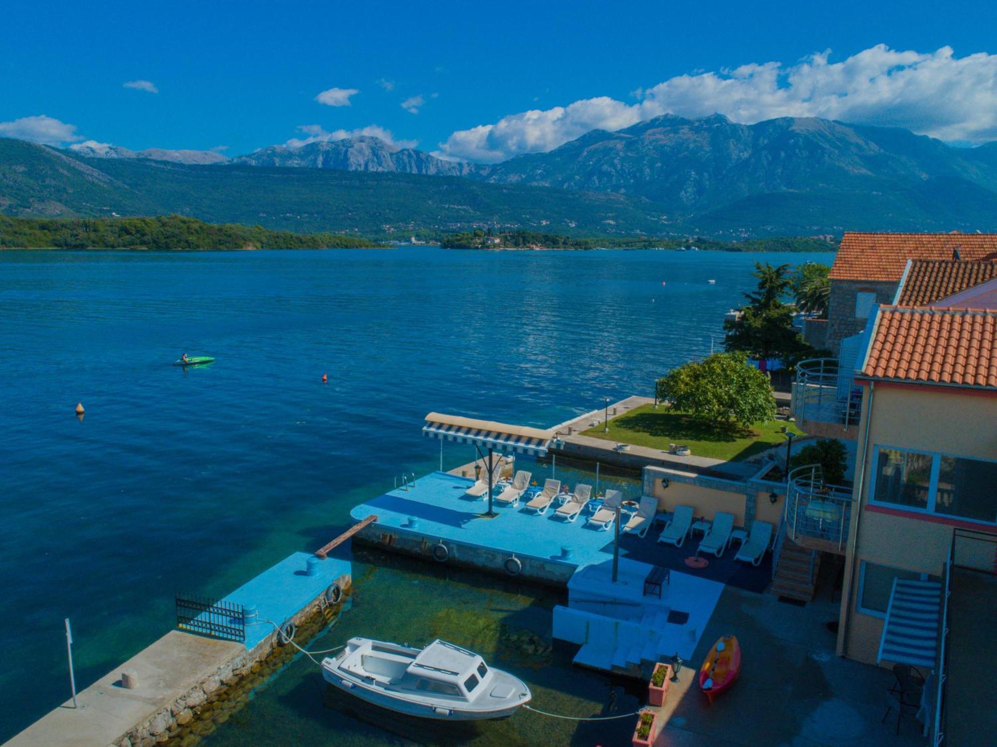 Porto Del Sole Apartments Tivat Exterior foto